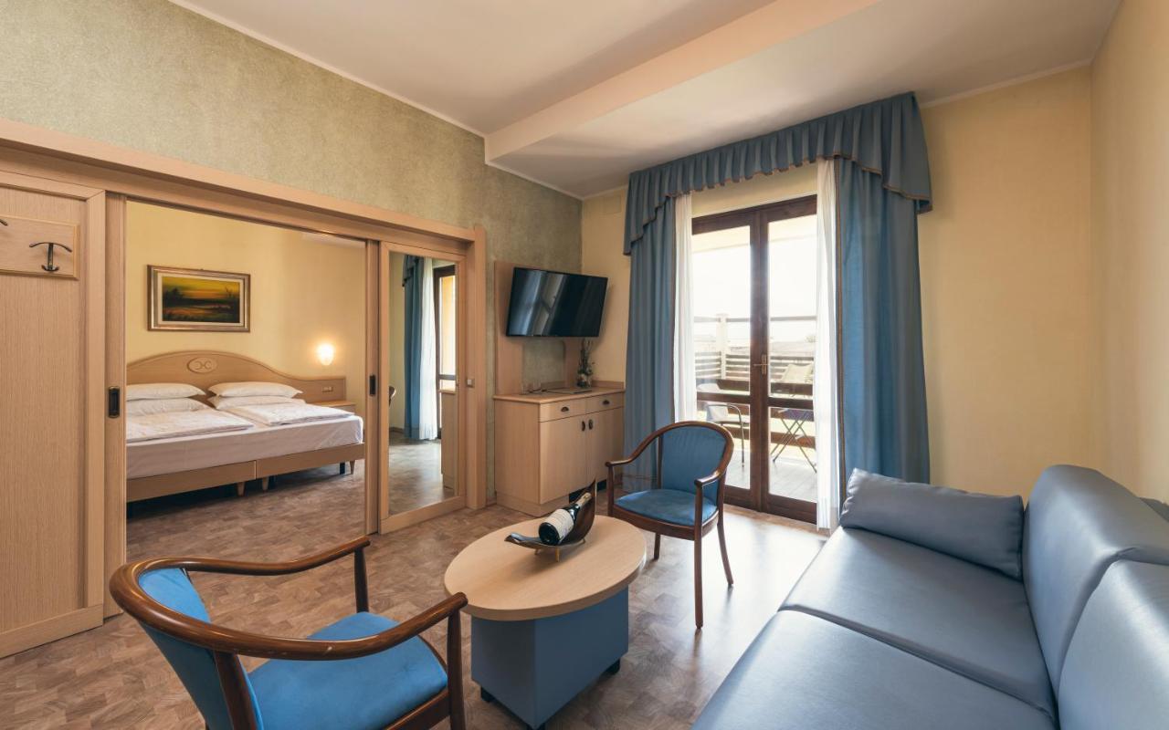 Hotel Caravel ลีโมเนซุลการ์ดา ภายนอก รูปภาพ