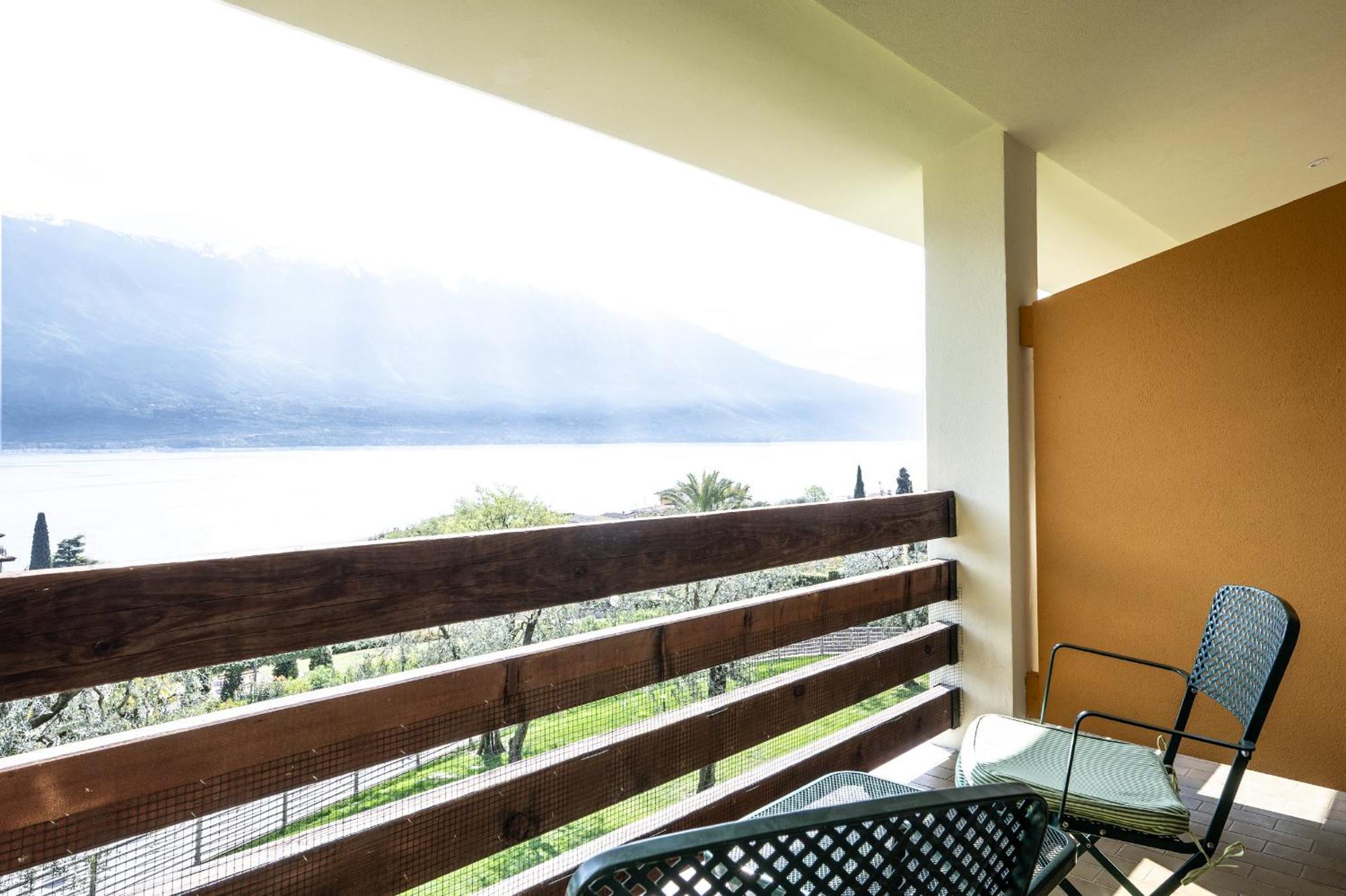 Hotel Caravel ลีโมเนซุลการ์ดา ภายนอก รูปภาพ