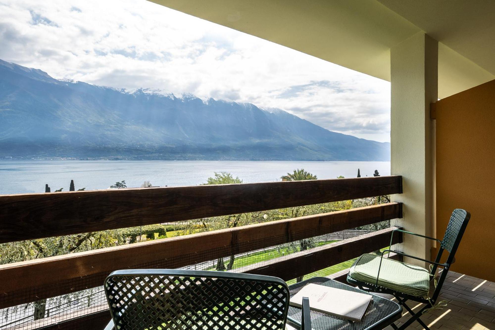 Hotel Caravel ลีโมเนซุลการ์ดา ภายนอก รูปภาพ